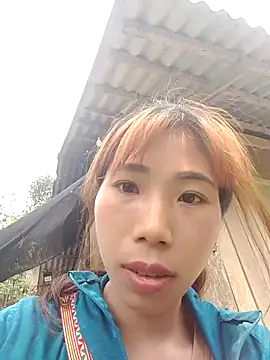 Snapshot of mpchaom chatting on April 2026 03:34:02 AM mpchaom online show from April 2026 03:34:02 AM