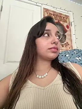 CharmingMaddie online show from March 2026 06:15:01 PM