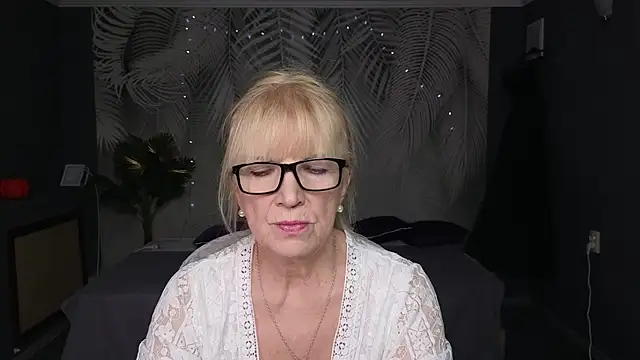 Snapshot of Sabina_Ros chatting on February 2026 07:46:01 AM Sabina Ros online show from February 2026 07:46:01 AM