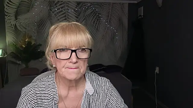 Snapshot of Sabina_Ros chatting on February 2026 07:56:02 AM Sabina Ros online show from February 2026 07:56:02 AM