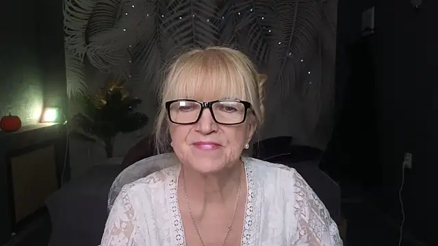 Snapshot of Sabina_Ros chatting on February 2026 07:49:01 AM Sabina Ros online show from February 2026 07:49:01 AM