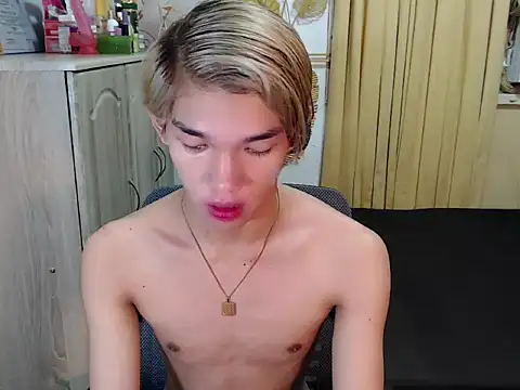 fuckerfriendsxx online show from June 2026 03:51:02 PM