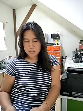 Snapshot of Romantic_Sabrina chatting on September 2025 11:31:02 PM Romantic Sabrina online show from September 2025 11:31:02 PM