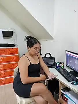 Snapshot of Romantic_Sabrina chatting on November 2025 03:23:01 AM Romantic Sabrina online show from November 2025 03:23:01 AM