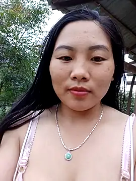 Snapshot of Love-Ly99 chatting on September 2025 11:06:02 PM Love-Ly99 online show from September 2025 11:06:02 PM