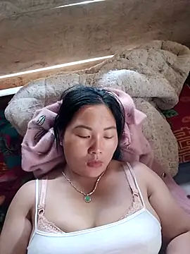 Snapshot of Love-Ly99 chatting on September 2025 02:02:01 AM Love-Ly99 online show from September 2025 02:02:01 AM