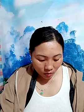 Snapshot of Love-Ly99 chatting on October 2025 01:44:02 AM Love-Ly99 online show from October 2025 01:44:02 AM