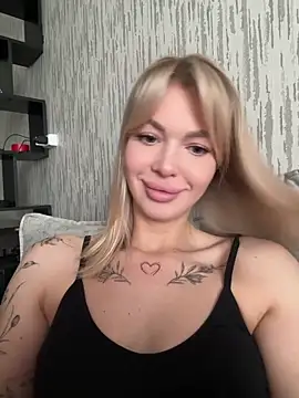 Snapshot of miss_veroNika chatting on September 2025 03:30:02 AM miss veroNika online show from September 2025 03:30:02 AM