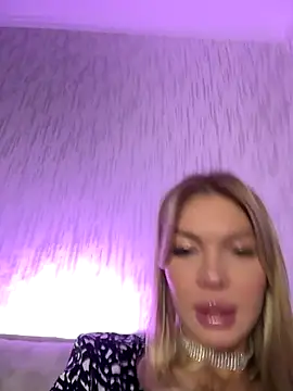 Snapshot of miss_veroNika chatting on December 2025 02:27:01 AM miss veroNika online show from December 2025 02:27:01 AM