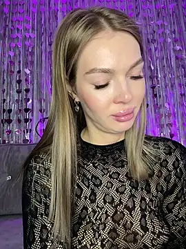 Snapshot of miss_veroNika chatting on February 2026 03:43:01 AM miss veroNika online show from February 2026 03:43:01 AM