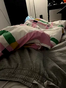 Frankieyyy1 online show from November 2025 10:55:02 PM