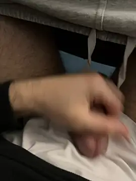 Frankieyyy1 online show from February 2026 01:33:01 AM