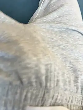 Frankieyyy1 online show from March 2026 06:35:02 AM