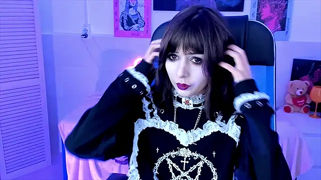 CrystallBloom online show from September 2025 01:33:02 AM