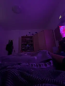 Snapshot of xmilolivex chatting on October 2025 05:13:02 PM xmilolivex online show from October 2025 05:13:02 PM