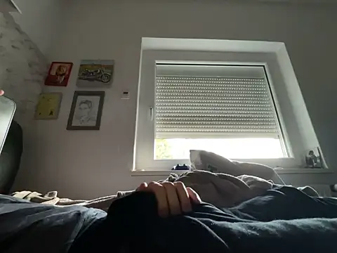 Snapshot of xmilolivex chatting on February 2026 08:35:02 AM xmilolivex online show from February 2026 08:35:02 AM