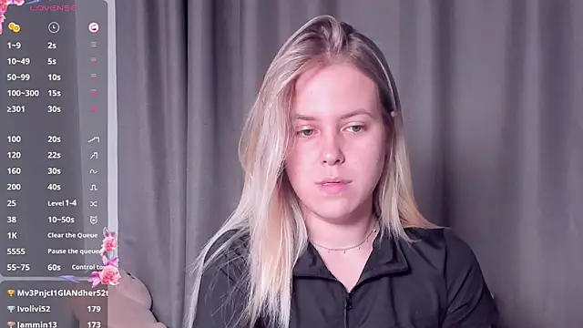 Snapshot of AngelAnty chatting on October 2025 02:58:02 PM AngelAnty online show from October 2025 02:58:02 PM