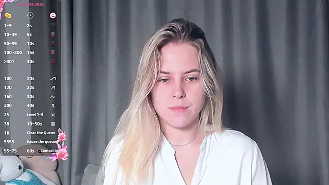 Snapshot of AngelAnty chatting on October 2025 03:08:01 PM AngelAnty online show from October 2025 03:08:01 PM