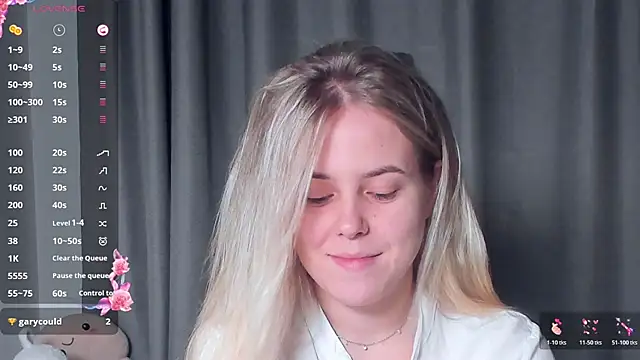 Snapshot of AngelAnty chatting on October 2025 03:27:01 PM AngelAnty online show from October 2025 03:27:01 PM