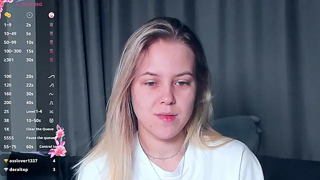 Snapshot of AngelAnty chatting on November 2025 01:10:01 PM AngelAnty online show from November 2025 01:10:01 PM