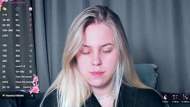 Snapshot of AngelAnty chatting on November 2025 01:17:02 PM AngelAnty online show from November 2025 01:17:02 PM