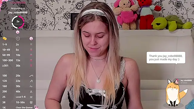 Snapshot of AngelAnty chatting on November 2025 01:47:02 PM AngelAnty online show from November 2025 01:47:02 PM