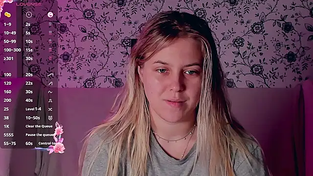 Snapshot of AngelAnty chatting on November 2025 01:14:02 PM AngelAnty online show from November 2025 01:14:02 PM