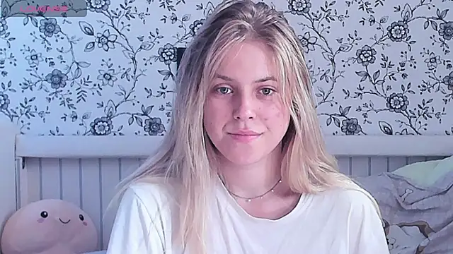AngelAnty online show from June 2026 01:04:01 PM