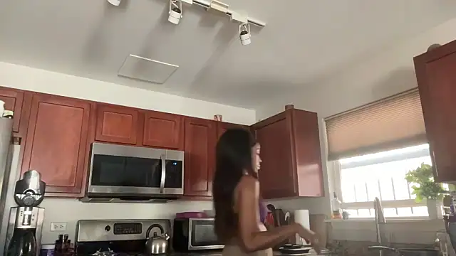 Peachyz69 online show from September 2025 07:19:02 PM