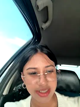 Snapshot of lynn9000 chatting on October 2025 08:20:01 PM lynn9000 online show from October 2025 08:20:01 PM