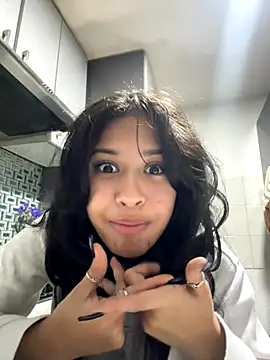 lynn9000 online show from November 2025 07:07:01 AM