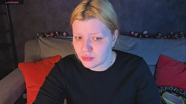 Michele Greenn online show from May 2026 01:02:02 AM