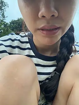 Snapshot of Adora188 chatting on November 2025 09:31:01 AM Adora188 online show from November 2025 09:31:01 AM