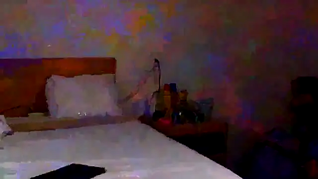 SparklesB1tch online show from November 2025 11:32:02 AM