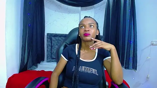 mia  thomson  online show from November 2025 01:22:01 PM