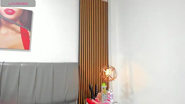 iisabella noa online show from July 2026 01:09:01 PM