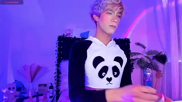 Snapshot of Cooperrosscute233 chatting on January 2026 08:34:02 PM Cooperrosscute233 online show from January 2026 08:34:02 PM