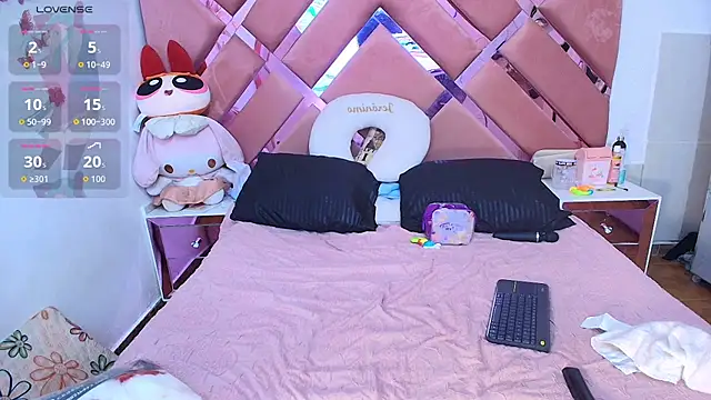 Snapshot of BrittanyBoa chatting on December 2025 07:32:01 PM BrittanyBoa online show from December 2025 07:32:01 PM