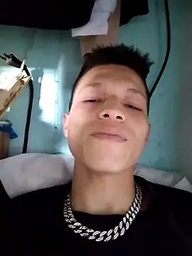 Snapshot of elinnki chatting on September 2025 05:45:01 PM elinnki online show from September 2025 05:45:01 PM