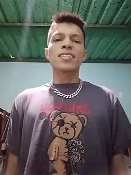 Snapshot of elinnki chatting on October 2025 03:31:02 PM elinnki online show from October 2025 03:31:02 PM