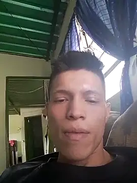 Snapshot of elinnki chatting on October 2025 05:11:01 PM elinnki online show from October 2025 05:11:01 PM