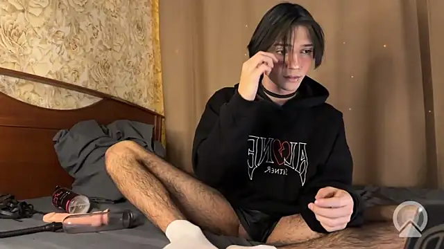 Snapshot of NikGive chatting on February 2026 04:38:02 PM NikGive online show from February 2026 04:38:02 PM