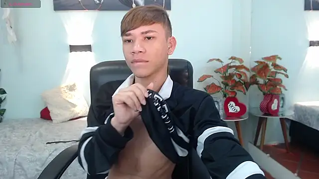 nathanclay online show from September 2025 12:49:02 PM