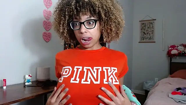 Cherribombzz online show from February 2026 07:53:02 PM