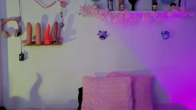 zoelight18 online show from October 2025 09:19:02 AM