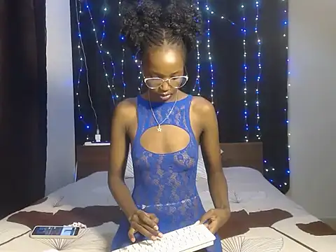 wild smile online show from October 2025 01:00:02 AM