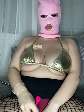 Snapshot of emiliafrancaise chatting on March 2026 08:21:02 AM emiliafrancaise online show from March 2026 08:21:02 AM