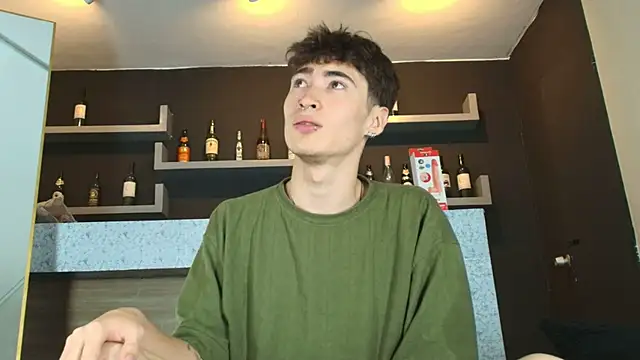 Snapshot of _DantFox_ chatting on September 2025 06:46:01 PM DantFox online show from September 2025 06:46:01 PM