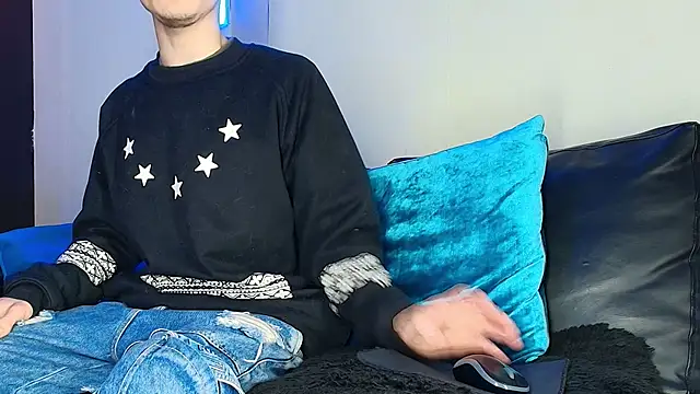 Snapshot of _DantFox_ chatting on October 2025 08:07:01 PM DantFox online show from October 2025 08:07:01 PM