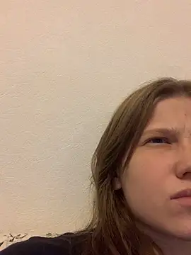 Snapshot of Leya_F chatting on October 2025 05:20:02 PM Leya F online show from October 2025 05:20:02 PM